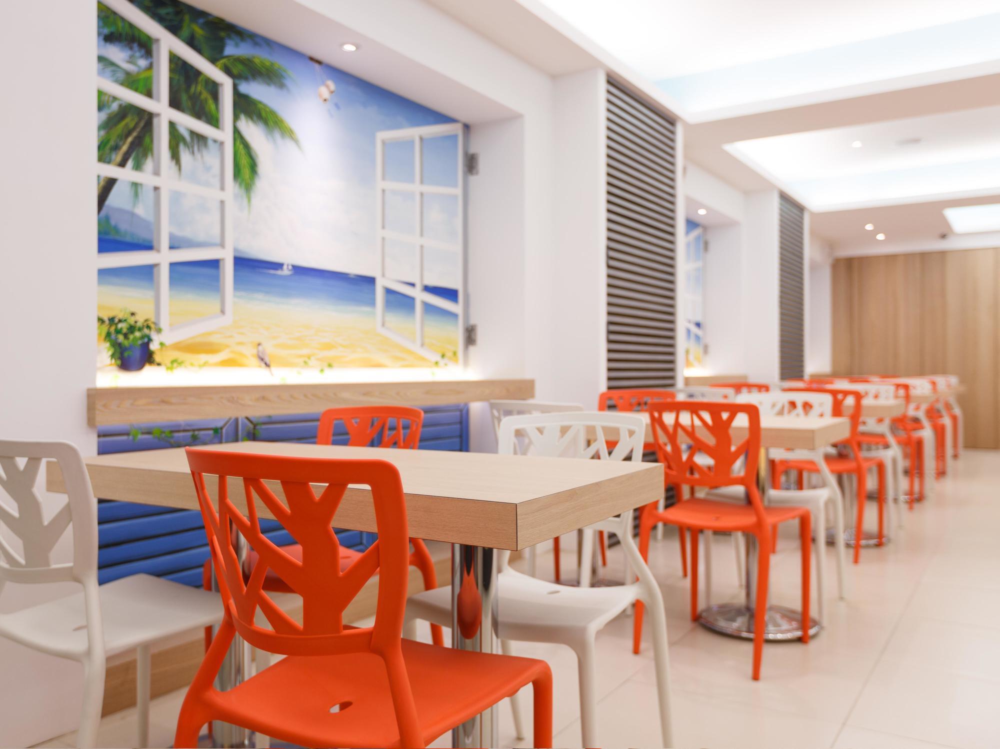 Wecan Hotel Каосюн Екстериор снимка