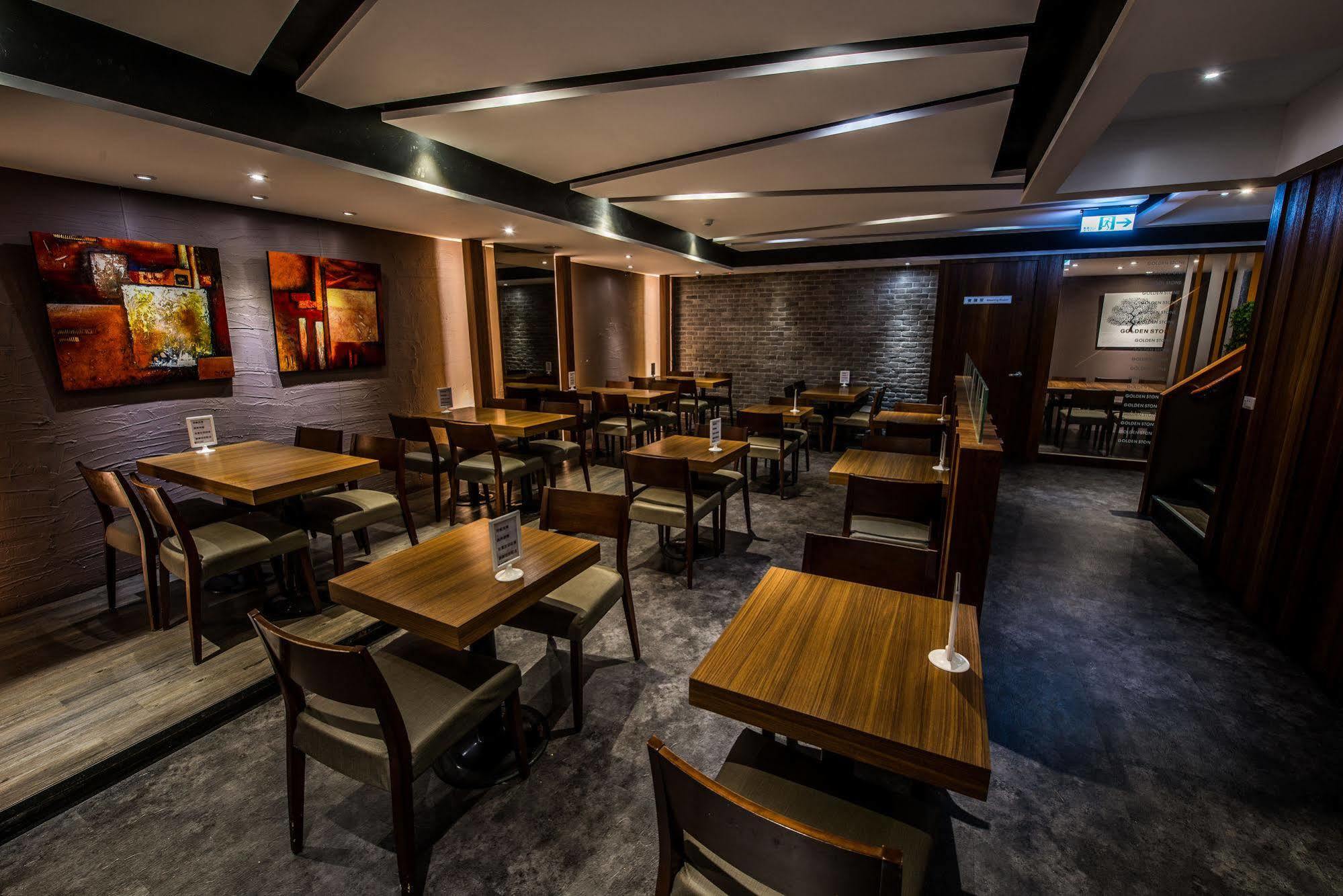 Wecan Hotel Каосюн Екстериор снимка
